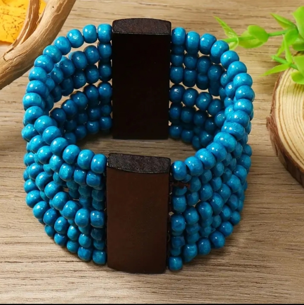 BOHO WOOD BEAD Turquoise color beads STREACHY BRACELET - Picture 5 of 6